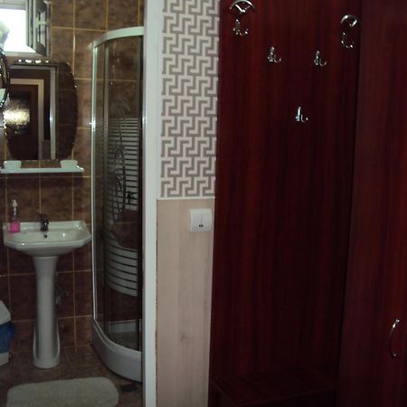 Pension Regal Satu Mare Buitenkant foto