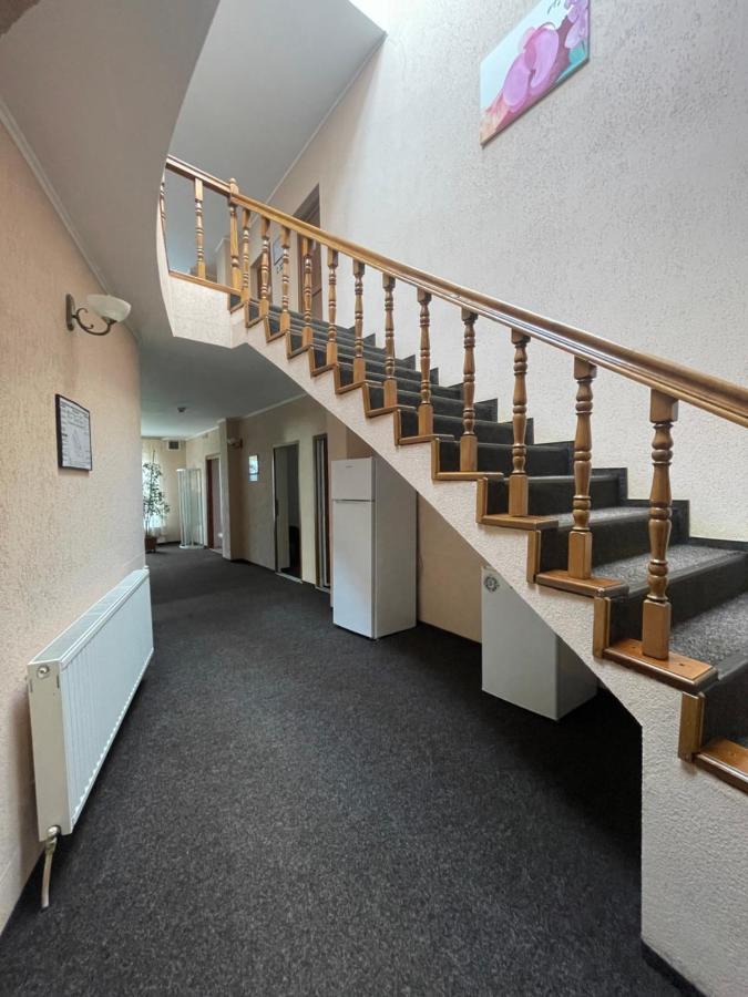 Pension Regal Satu Mare Buitenkant foto